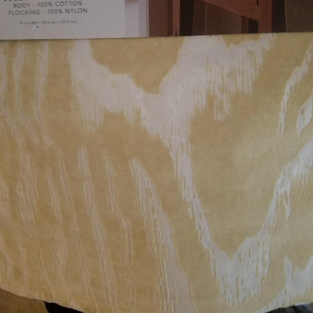 NEW Threshold Holiday Table Runner - Picture 4 of 5